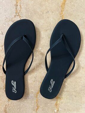 Women’s Memory Foam Flip Flops | Cushioned Thong Sandals